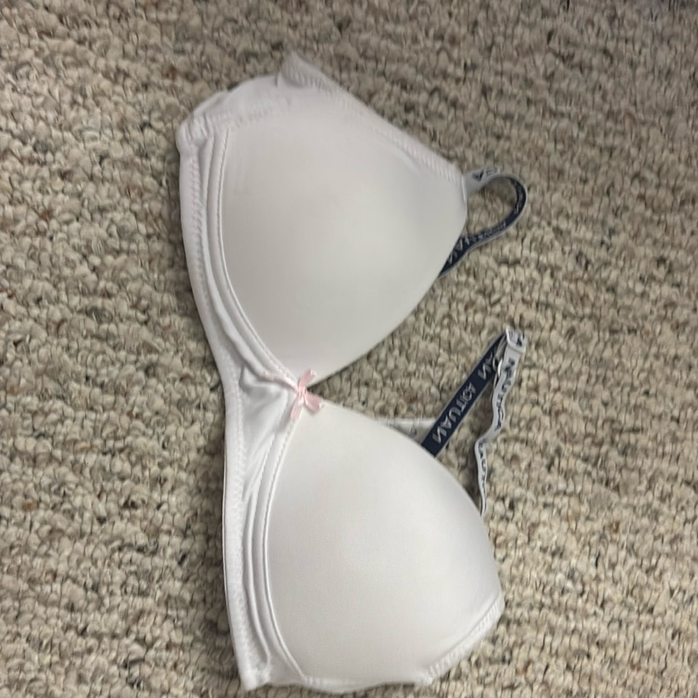 4 Nautica bras